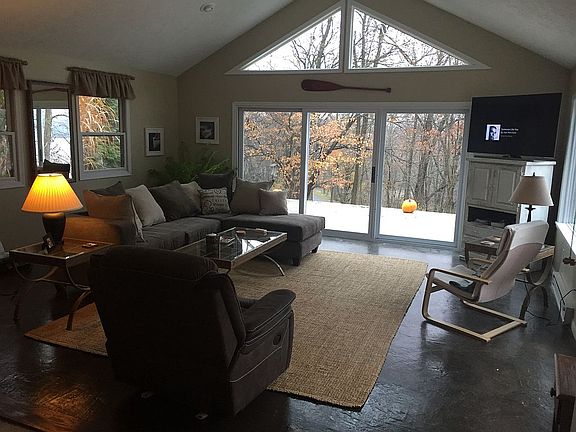 2nd image of 4318 Leisure Ln
