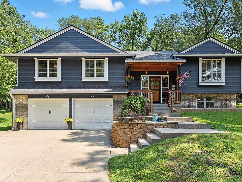 1st image of 55205 Forrester Valley Ln