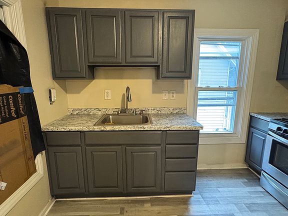 3rd image of 89 Myrtle Ave #2