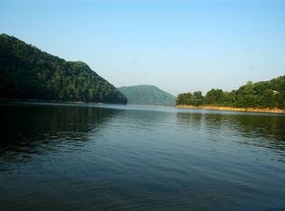 Walnut Bend Dr, Whitesburg, TN 37891