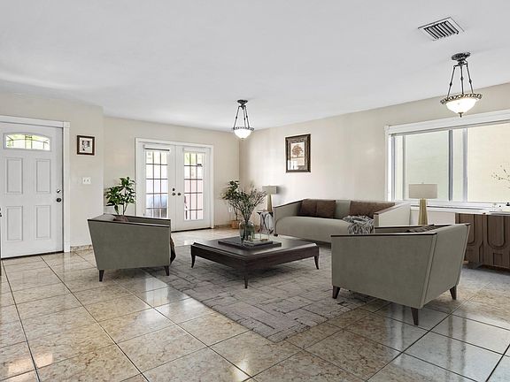 3rd image of 940 SW 96TH Avenue