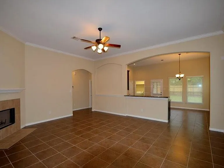 9942 Taylor Springs Ln — Photo 7