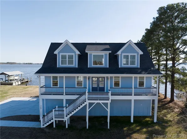 300 1st St, West Point, VA 23181