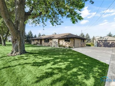 1028 Avery Dr, Bowling Green, OH, 43402