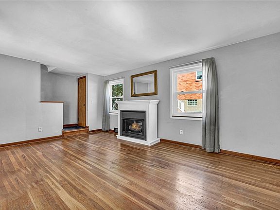 4th image of 993 Homer Ave