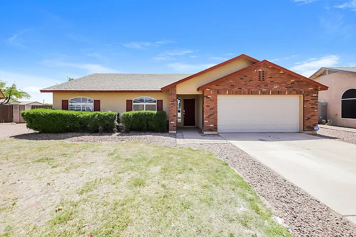 865 W Mesquite Ave — Photo 1