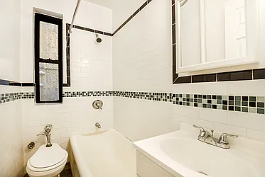 Rented by Akelius Real Estate Management