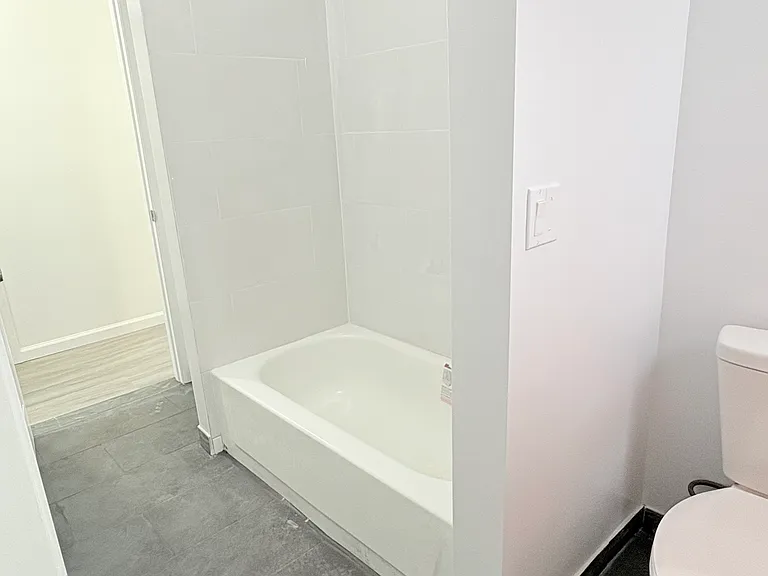 474 Washington Ave #2 — Photo 9