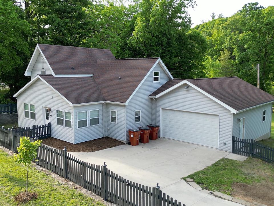 8107 Cannonsburg Rd NE, Rockford, MI 49341 Zillow