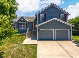 11009 N Central St, Kansas City, MO 64155