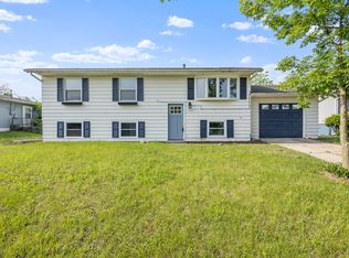 3235 W 74th Ln, Merrillville, IN