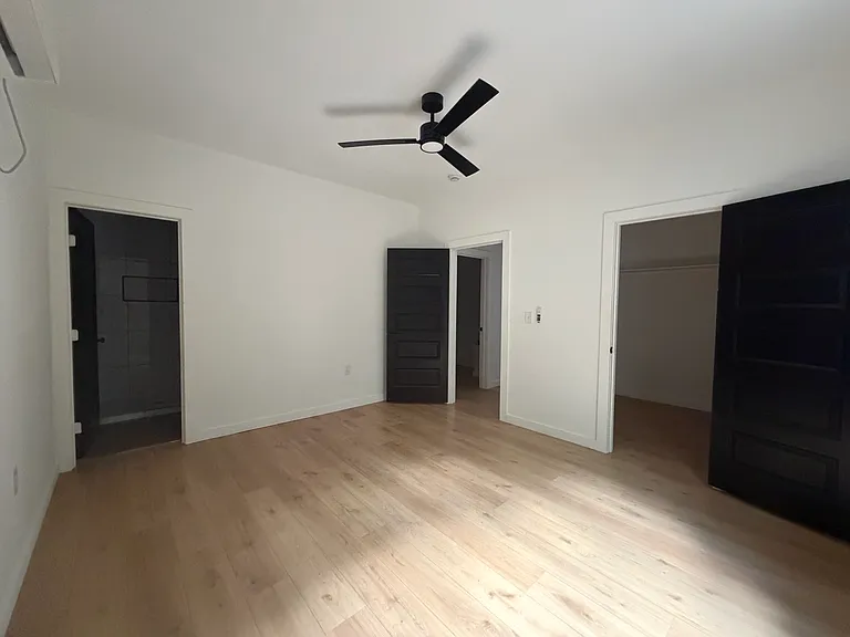 1230 E Davis Ave — Photo 19