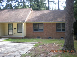 203 W 8th Ave, Raeford, NC 28376