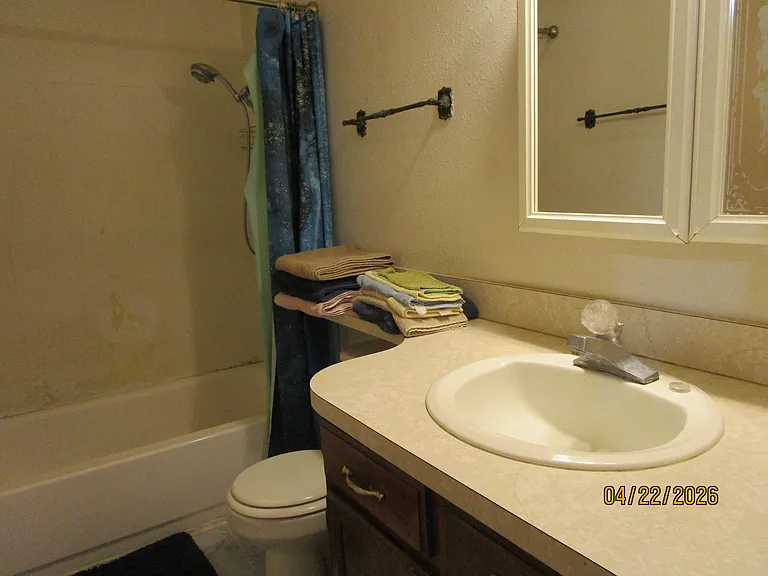 720 Deahl St — Photo 6