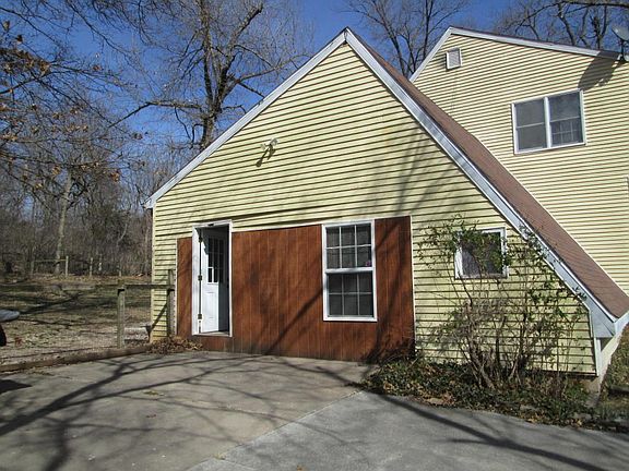 3rd image of 8403 W Farm Road 84