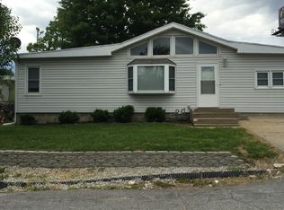 1724 Brenda Dr, Saint Joseph, MO 64507