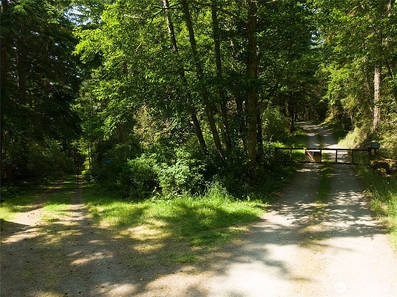 4th image of 7280 Muriel Lane