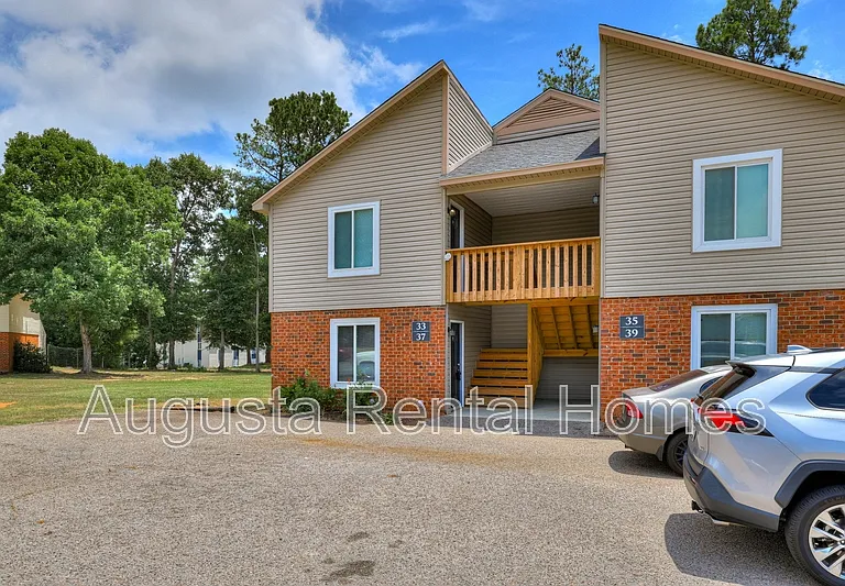 37 Conifer Ct — Photo 4