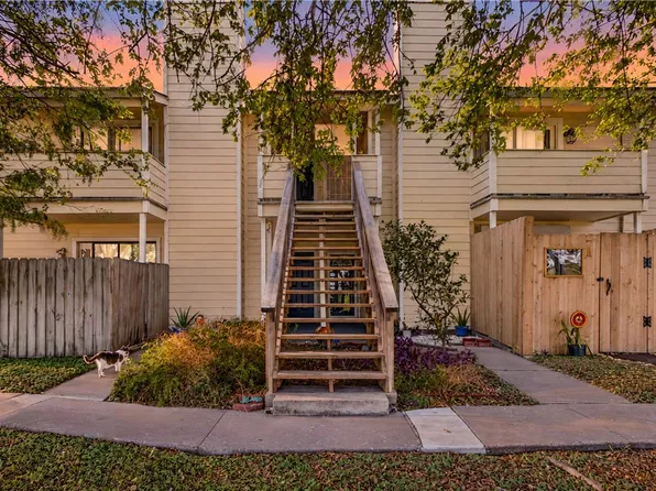 1011 Ennis Joslin Rd APT 124, Corpus Christi, TX 78412