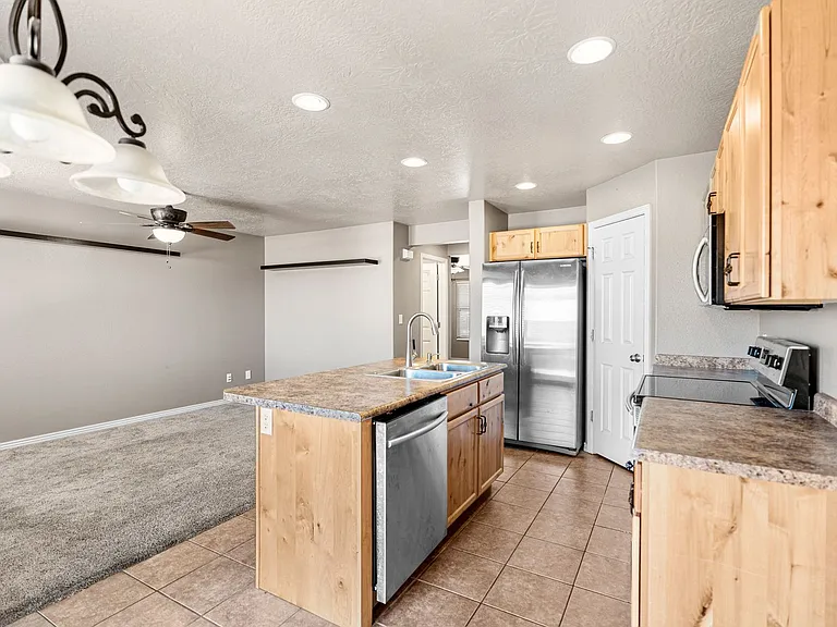 3155 S Hidden Valley Dr #212 — Photo 7