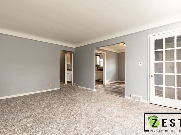3rd image of 18000 Birwood St