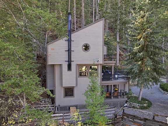 2nd image of 2882 E Stewart Rd