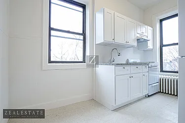 Rented by ZealEstate Group Inc