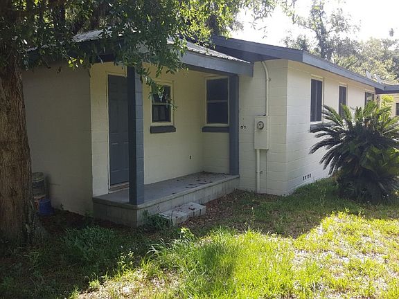 3rd image of 8206 Palm Ter