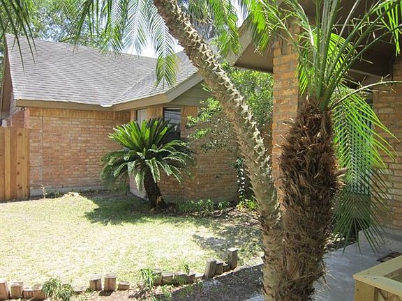 4th image of 17188 Doral Ave