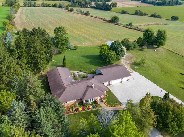 W5630 Indian Mound ROAD, Adell, WI 53001