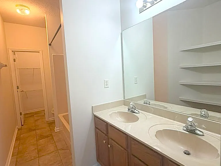 7751 Lipscomb Dr — Photo 11
