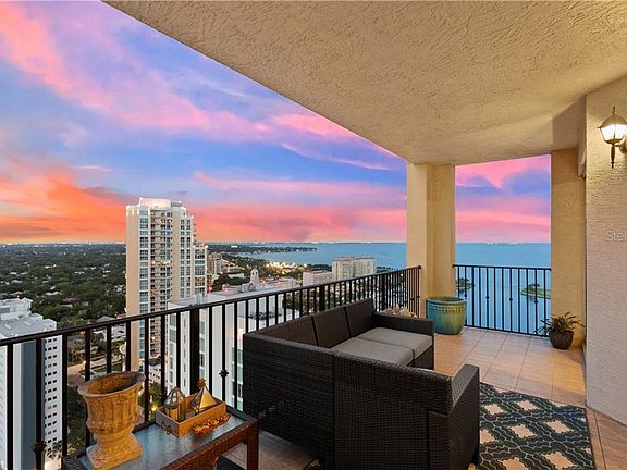 3rd image of 300 Beach Dr NE APT 2501