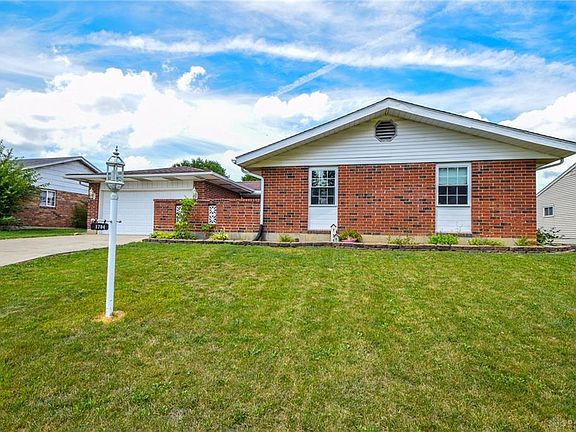 3rd image of 1704 Dubois Dr