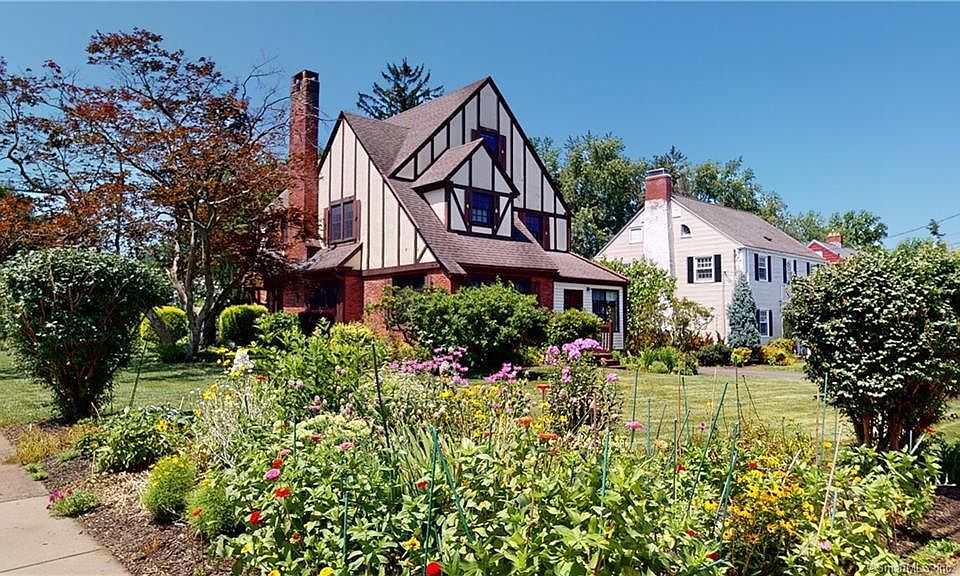 66 Crestwood Rd, West Hartford, CT 06107 Zillow