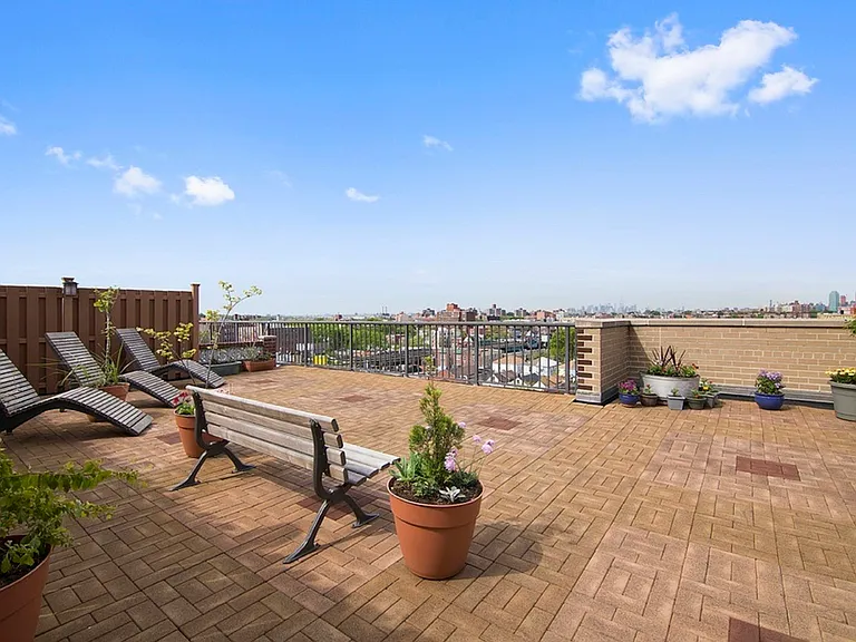 37-31 73rd St #1D — Photo 11