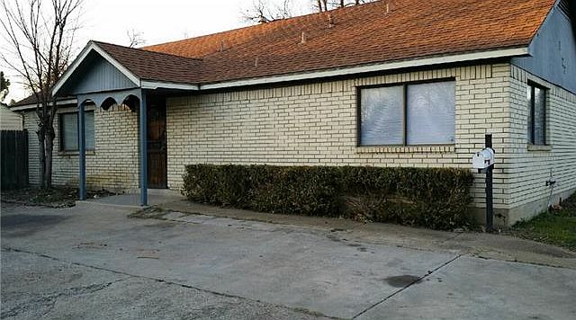 1st image of 1027 S Montreal Ave