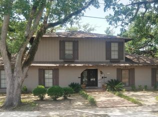 511 N Parkerson St, Rayne, LA 70578