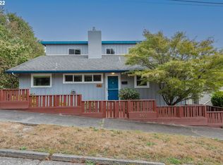 580 N 3rd St, Coos Bay, OR 97420