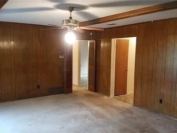 4th image of 219 Larry Dr