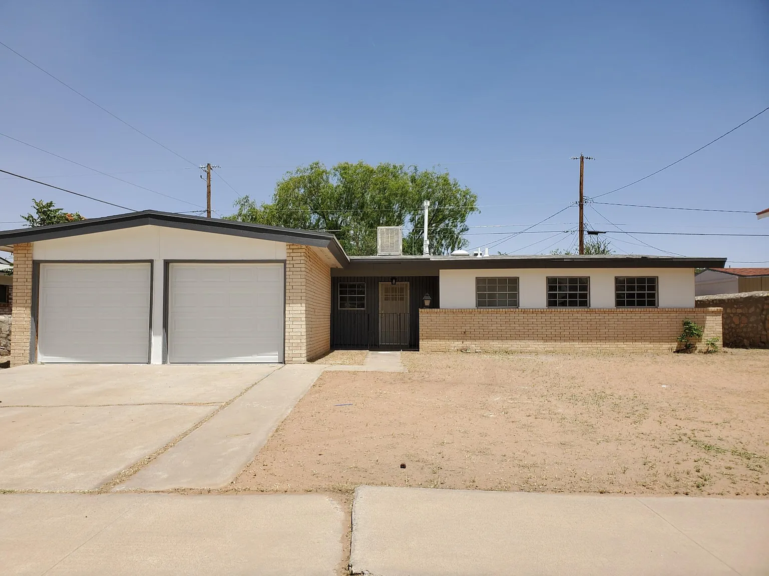 4 bed, 1433 sqft, $1,600 — Photo 1