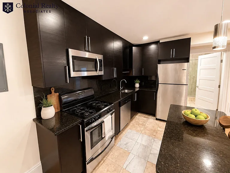 1616 Beacon St #4 — Photo 1