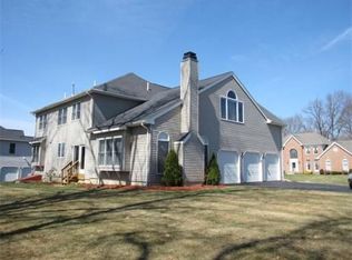 12 Hemingway St, Shrewsbury, MA 01545