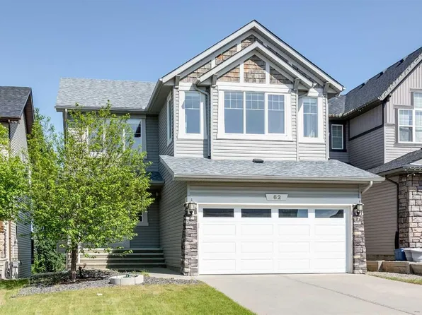 62 W Panamount Rd NW, Calgary, AB T3K 0H6