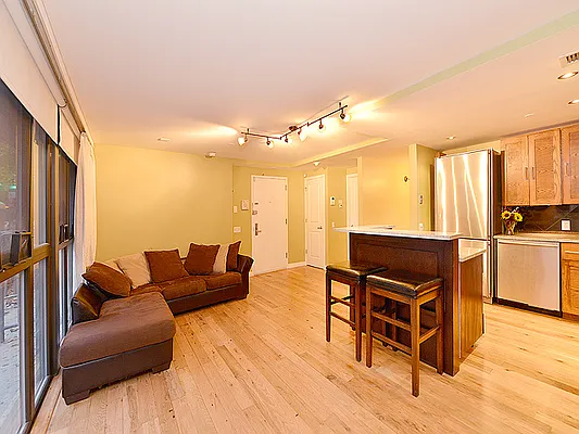Sold by Cooper & Cooper Real Estate | media 22