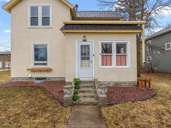 2nd image of 613 3rd St