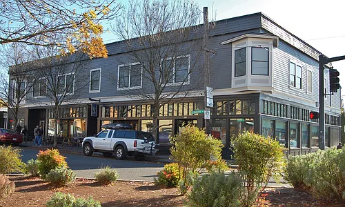 5010 SE Hawthorne Blvd #A Photo 1 5010 SE Hawthorne Blvd #A Photo 1