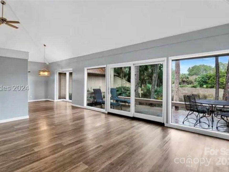 2nd image of 115 Devils Elbow Ln