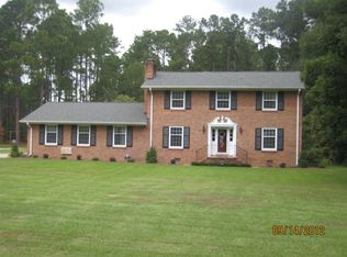 11421 Edinburgh Dr, Laurinburg, NC 28352
