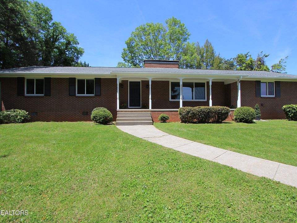 1st image of 1001 Willow Dr