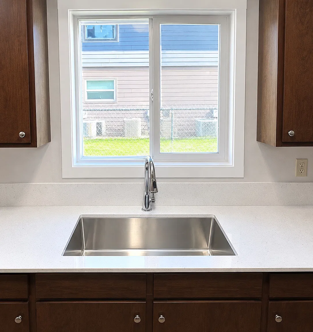2 bed, 1000 sqft, $1,600 — Photo 4